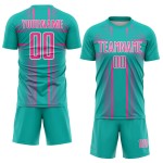 Maglia da calcio personalizzata con linee uniformi rosa-bianche, stampa a sublimazione, acquamarina Maglia da calcio personalizzata con linee uniformi rosa-bianche, stampa a sublimazione, acquamarina