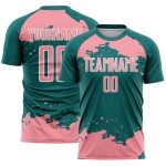 Maglia da calcio personalizzata con stampa a sublimazione di medie dimensioni, motivo astratto, rosa e bianco, frammento verde acqua Maglia da calcio personalizzata con stampa a sublimazione di medie dimensioni, motivo astratto, rosa e bianco, frammento verde acqua