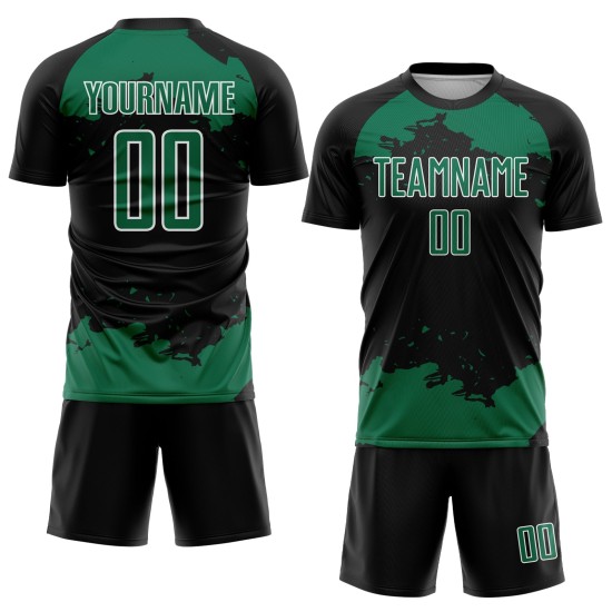 Maglia da calcio Kelly Uniform Black Abstract personalizzata con stampa a sublimazione, frammento verde-bianco Maglia da calcio Kelly Uniform Black Abstract personalizzata con stampa a sublimazione, frammento verde-bianco
