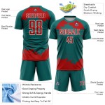 Frammento astratto di maglia da calcio personalizzata in rosso-verde acqua e bianco, sublimazione artistica