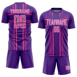 Maglia da calcio personalizzata con linee viola e stampa sublimatica rosa-bianca Maglia da calcio personalizzata con linee viola e stampa sublimatica rosa-bianca