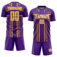 Maglia da calcio personalizzata con linee bianche e oro stampate a sublimazione, uniforme viola