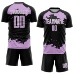 Maglia da calcio personalizzata con frammento di uniforme, stampata a sublimazione, nera, viola e bianca, astratta Maglia da calcio personalizzata con frammento di uniforme, stampata a sublimazione, nera, viola e bianca, astratta